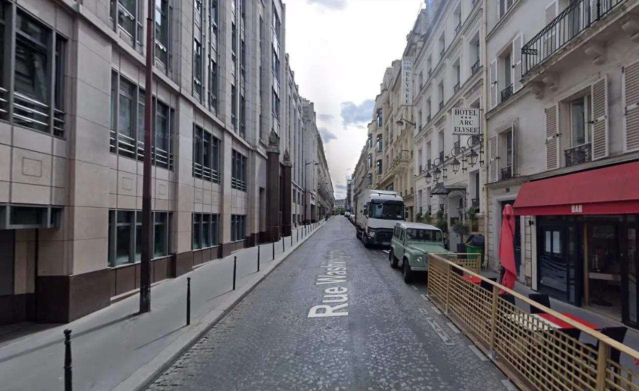 2 Pieces Champs-Elysees Apartment Paris France